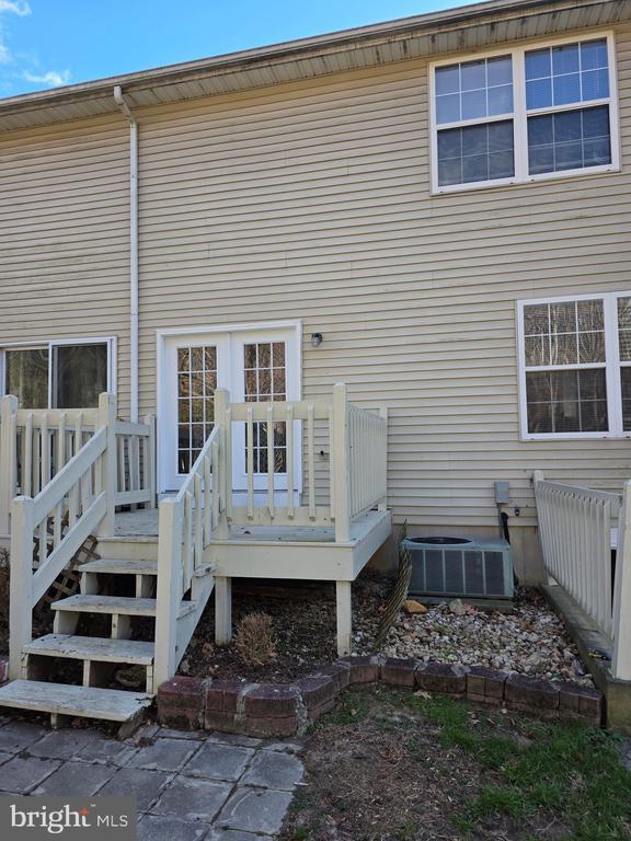 Building Photo - 529 Schooner Way