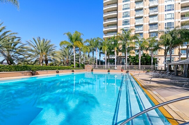 Building Photo - Spacious Irvine Financial District Condo with Full Service Amenities