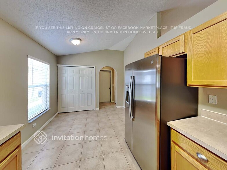 Building Photo - 24829 Ravello St