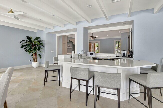 Building Photo - 3606 S Ocean Blvd