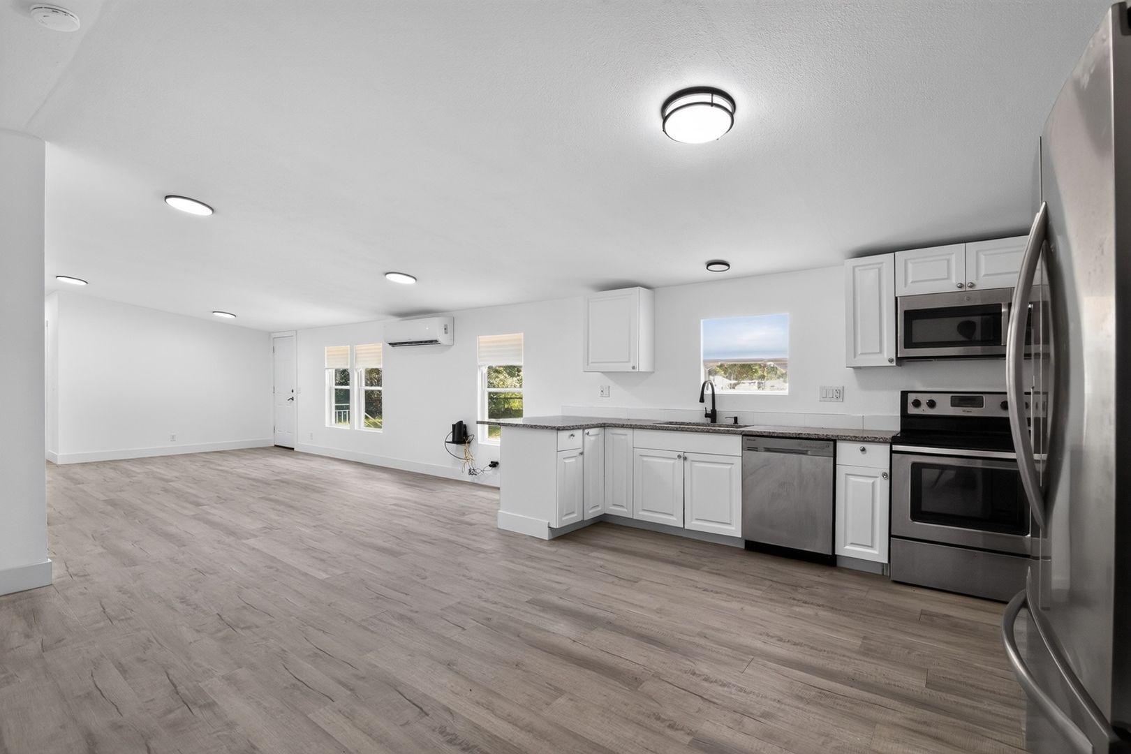 Building Photo - 7180 SW 19th Pl