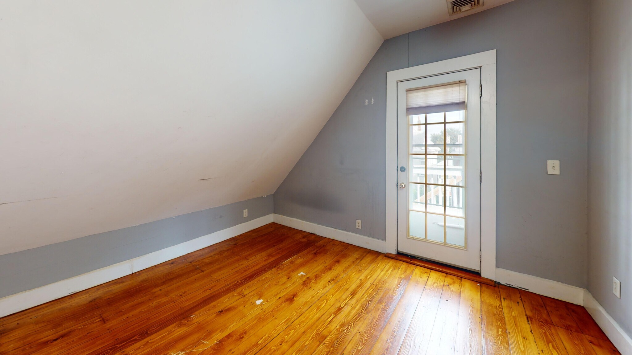 Building Photo - 124 Calumet St