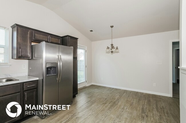 Building Photo - 2204 Walcot Way