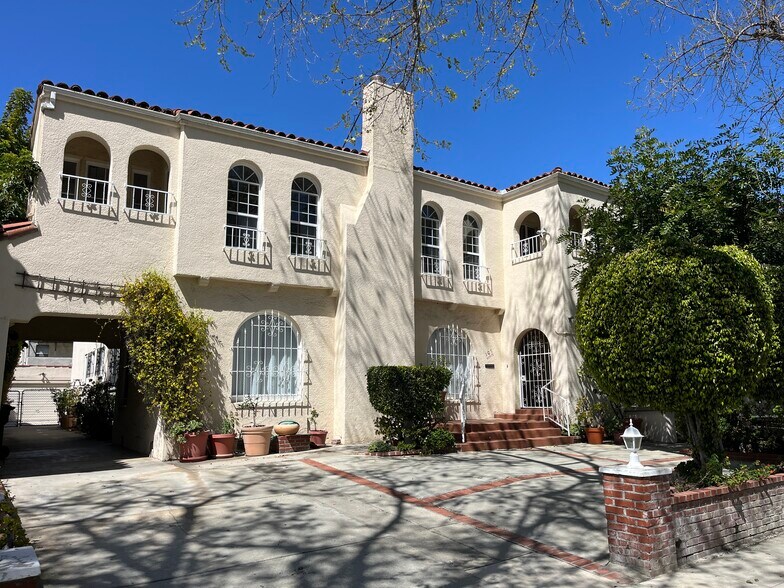Building Photo - 107 N Mansfield Ave