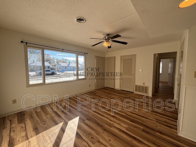 Building Photo - 1008 E Fischer St