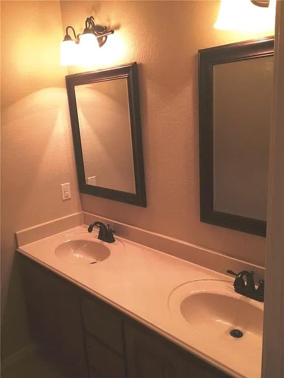 Building Photo - 3202 Palos Verdes Dr