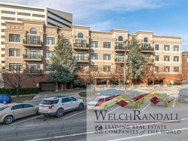 Building Photo - Spacious 2-Bedroom Condo in Prime Downtown...