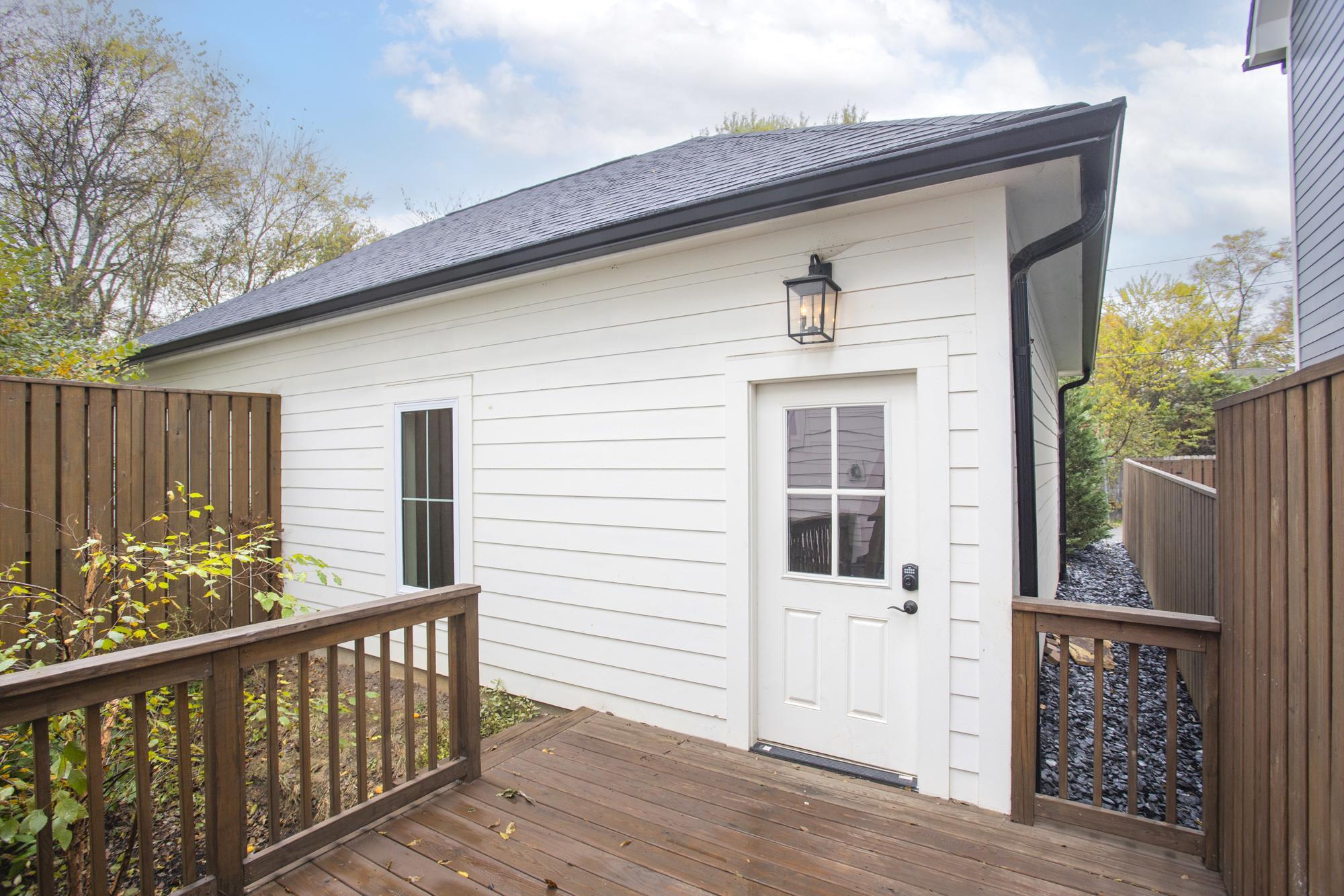 Building Photo - 337 Gatewood Ave