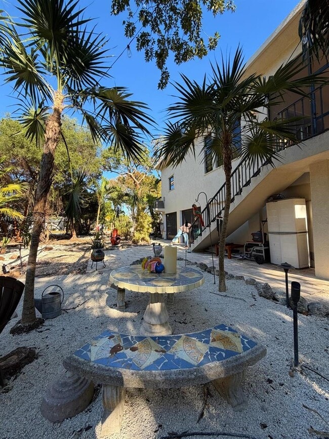 Building Photo - 1615 Harbor Dr