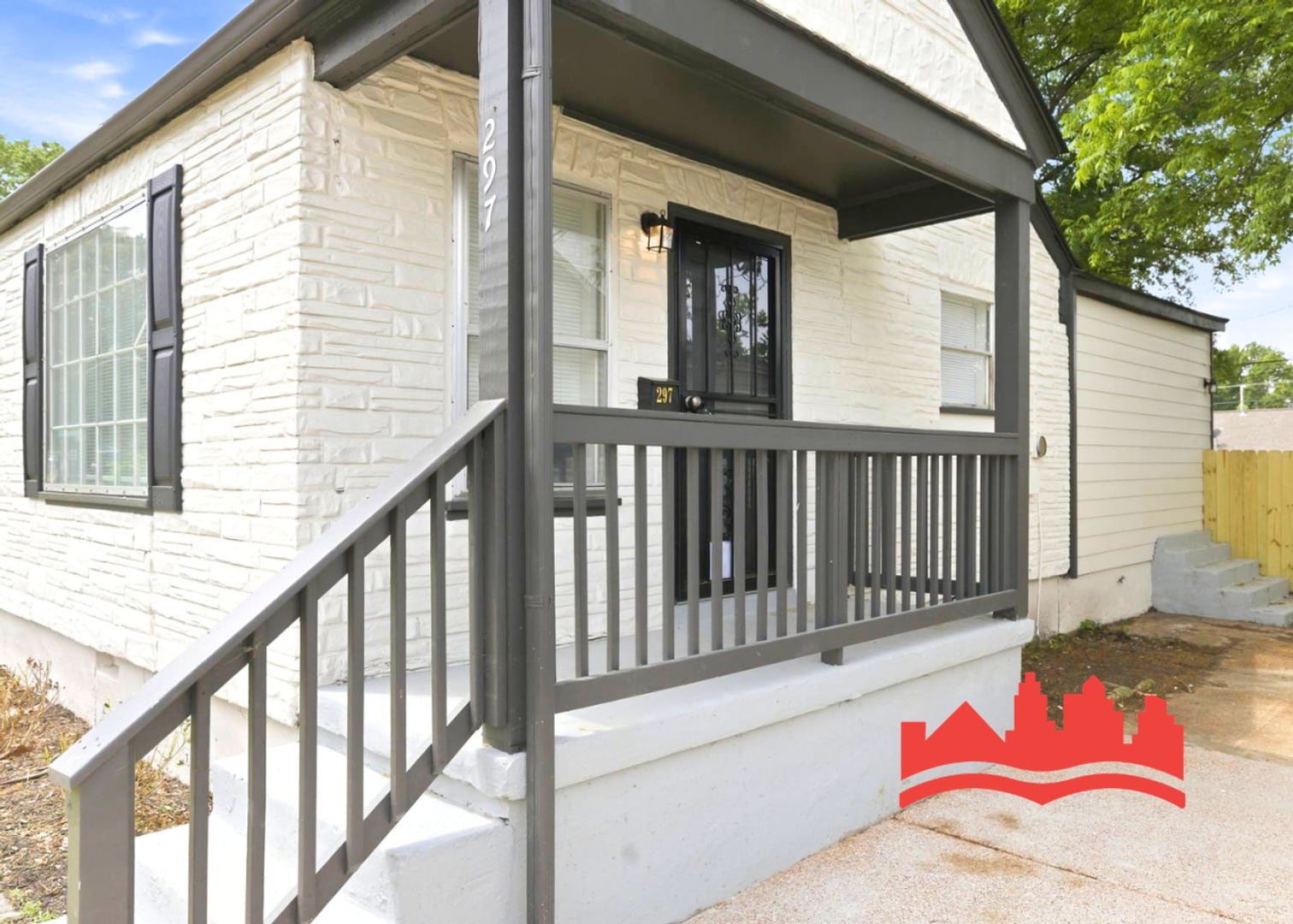 Building Photo - 297 Eastview St