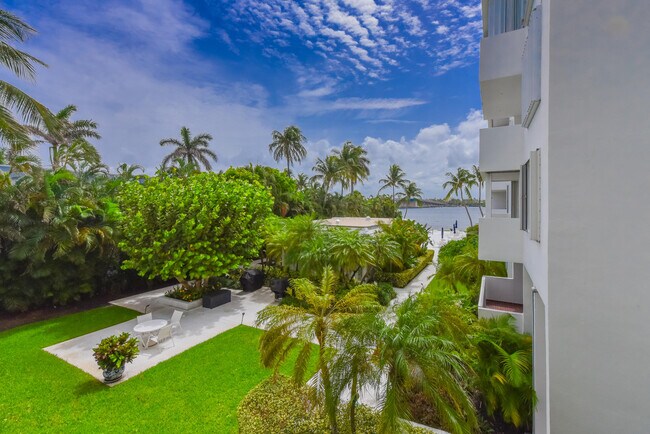 Building Photo - 2860 S Ocean Blvd