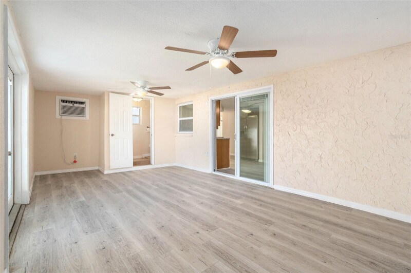 Building Photo - 7321 Parrot Dr