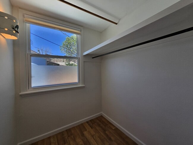 Building Photo - 346 Kayenta Dr