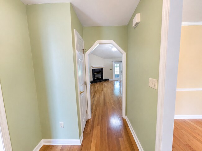 Building Photo - 1285 Cordova Cir