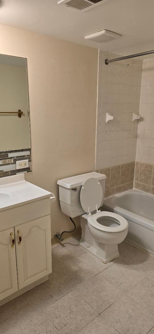 Building Photo - 1953 Conlon Ave SE