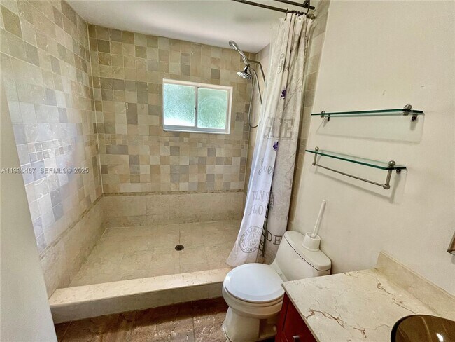 Building Photo - 10223 SW 156th Ave