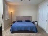 Building Photo - 6492 Bayview Dr