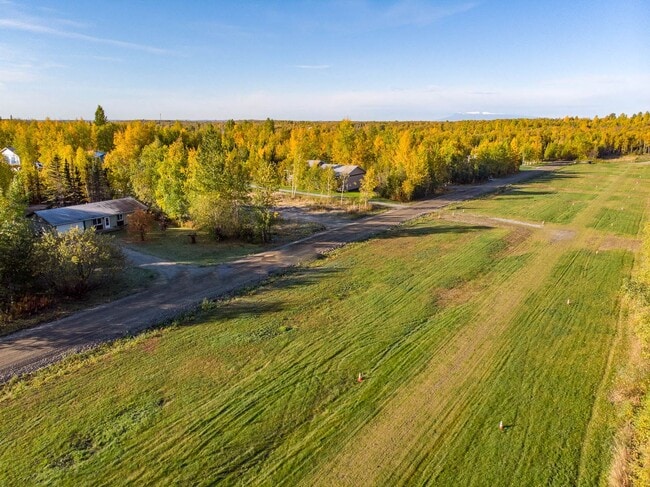 Building Photo - 3 BEDROOM | 2 BATHROOM | 2 CAR GARAGE | AI...