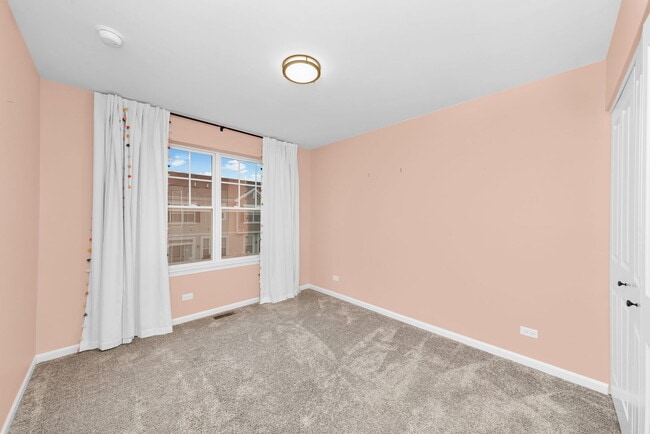 Building Photo - 30W136 Wheeler Cir