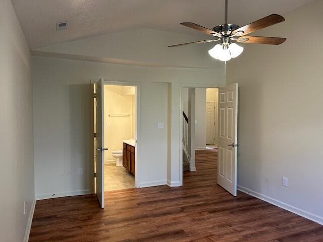 Building Photo - 220 White Oak Trace