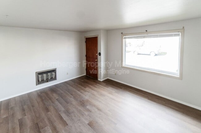 Building Photo - 628 E Euclid Ave