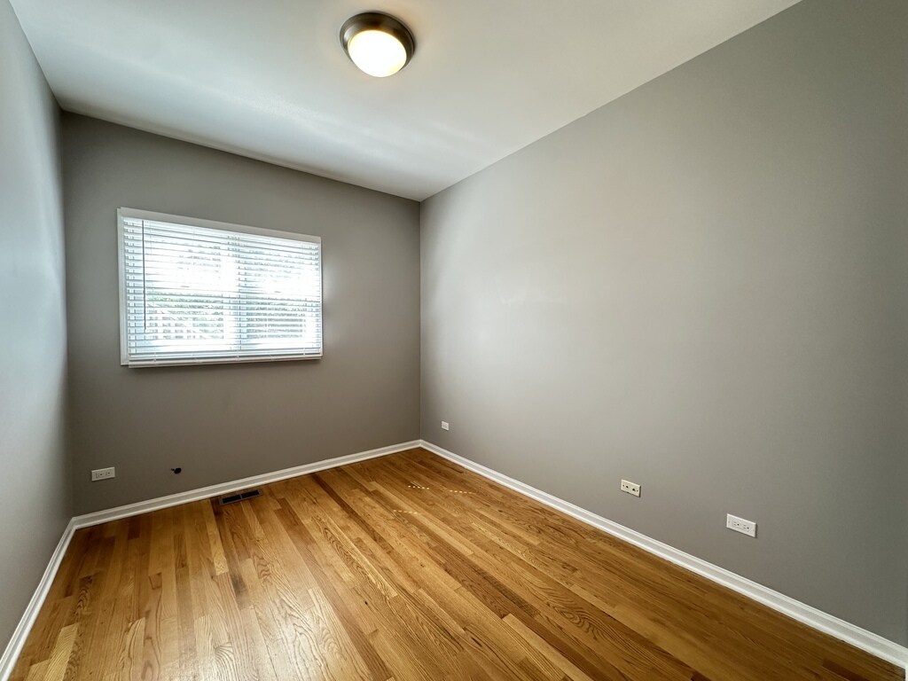 Building Photo - 724 N Willard Ct