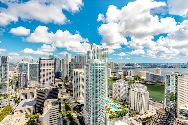 Primary Photo - 1060 Brickell Ave