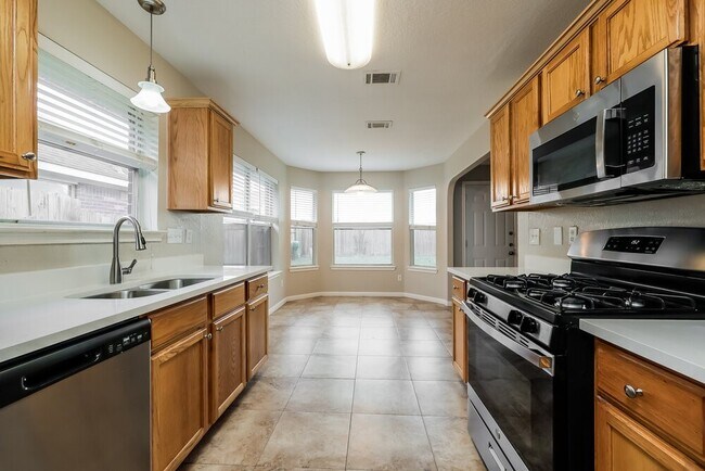 Building Photo - 24030 Rockygate Dr