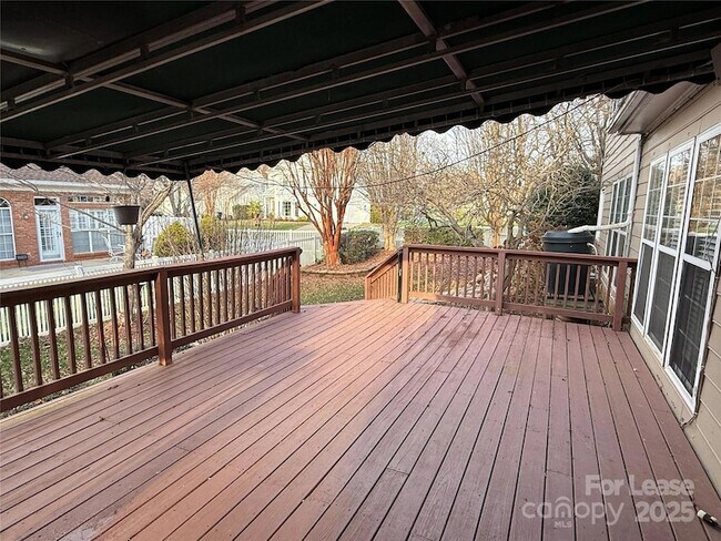 Building Photo - 17115 Grenache Ct