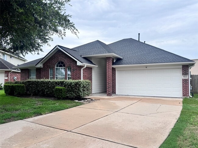 Building Photo - 7502 Quiet Trace Ln
