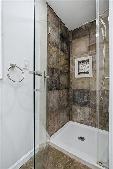 Building Photo - 1513 Melrose Dr SW