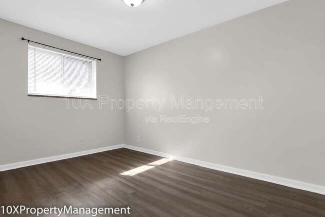 Building Photo - 3257 Cleveland Ave