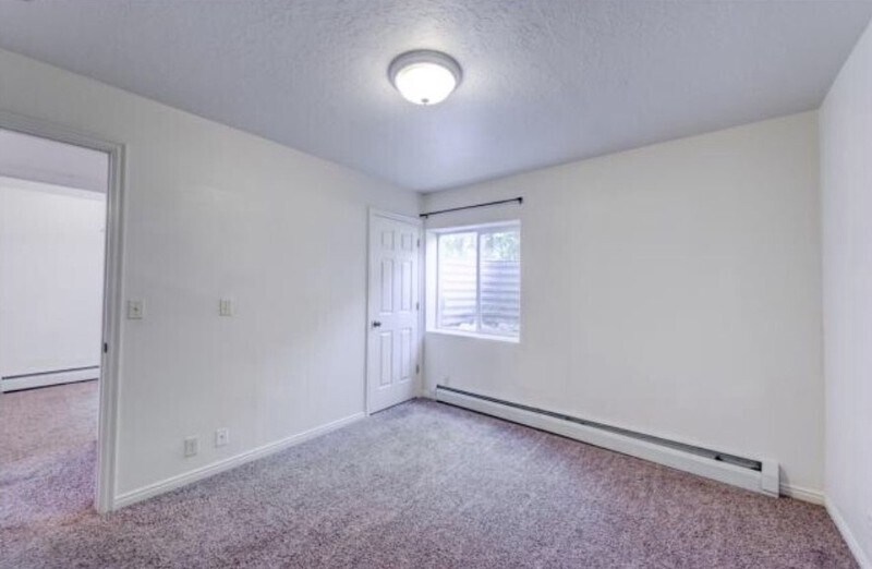 Building Photo - 312 E 400 N