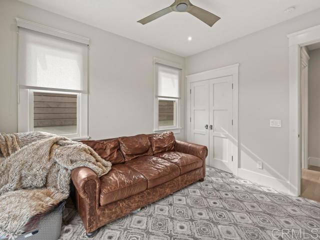 Building Photo - 1027 G Ave