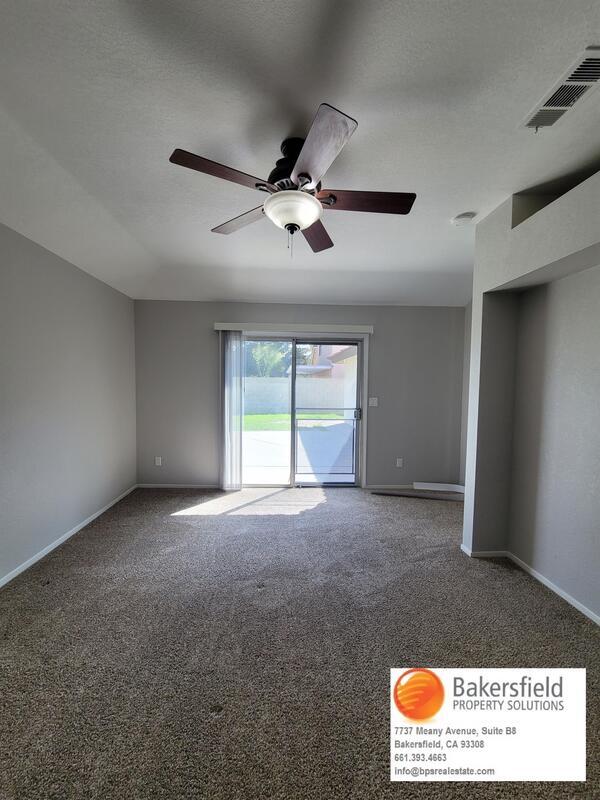 Building Photo - 10904 Via Vista