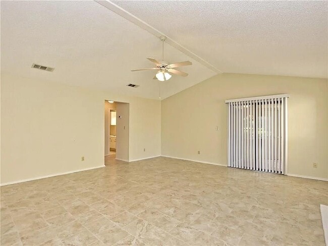 Building Photo - 1202 Thorpe Ln