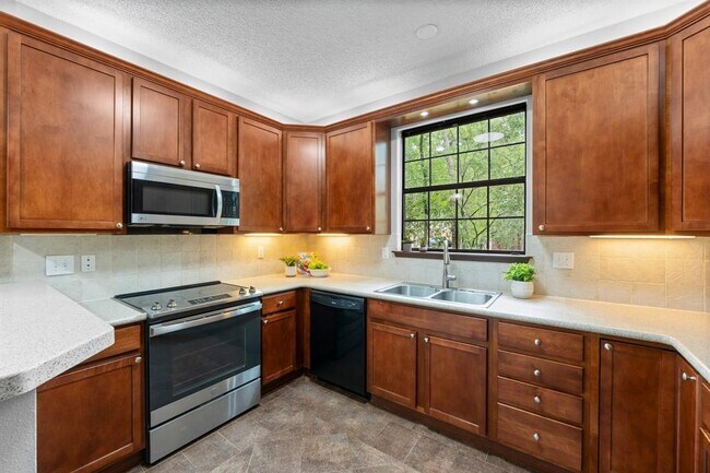 Building Photo - 66 Indian Clover Dr