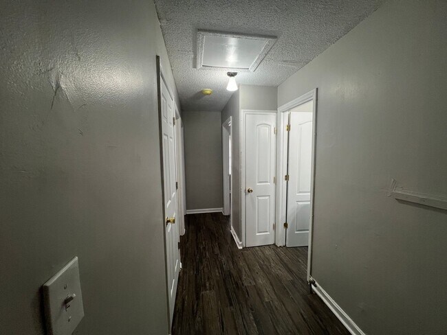 Building Photo - 209 Morningside Dr