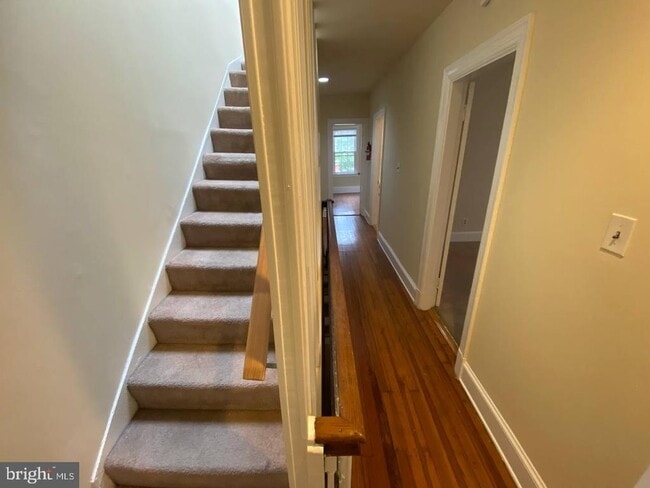 Building Photo - 1713 Kilbourne Pl NW