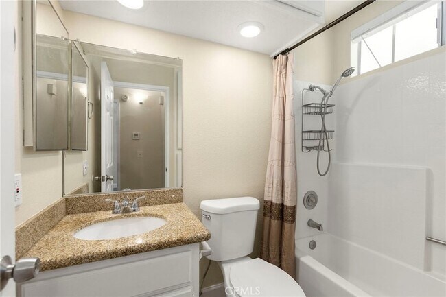Building Photo - 30 Gavilan