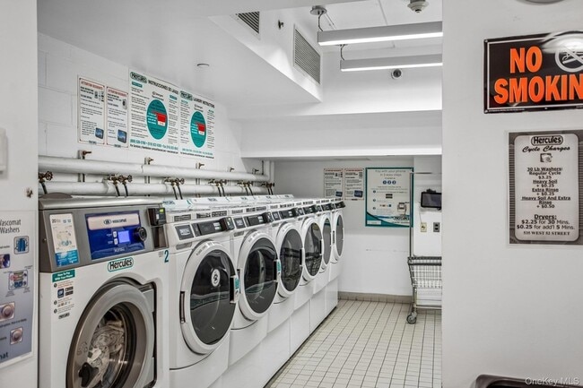 Building Photo - 535 W 52nd St