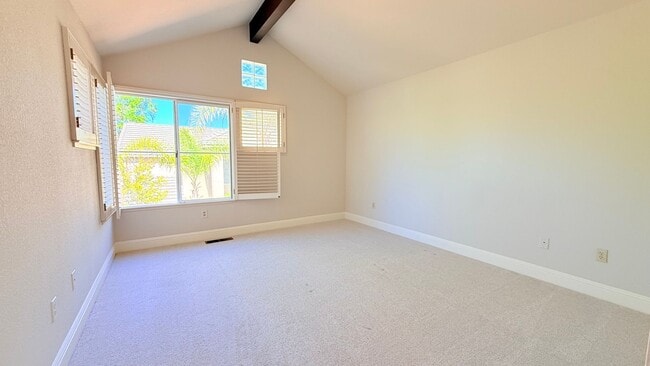 Building Photo - Gorgeous Two (2) Suites--- Executive Style 2BD/2.5BA + Loft, Two-Story TH at The Lake at Canyon L...