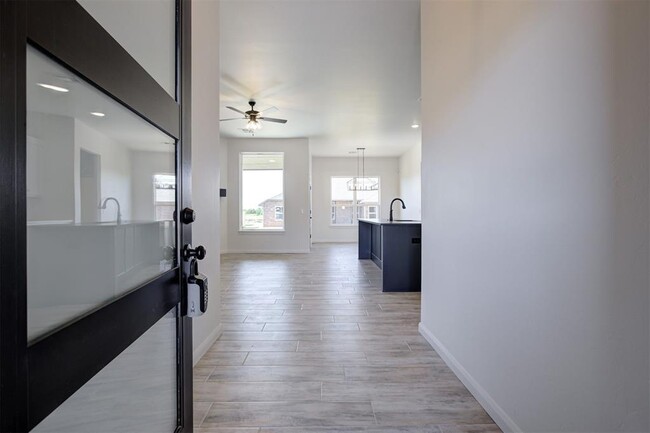 Building Photo - 2020 W Flintlock Wy