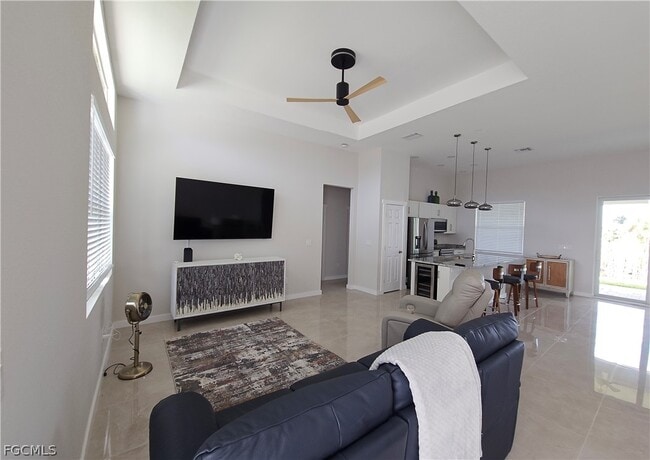 Building Photo - 2116 NE 22nd Ave