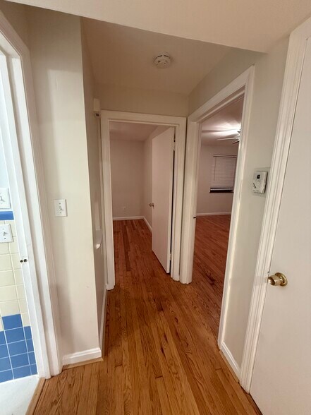 Building Photo - 6603 Bantry Ave