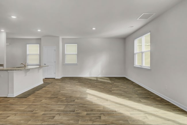 Building Photo - 214 Sweet Cherry Ln