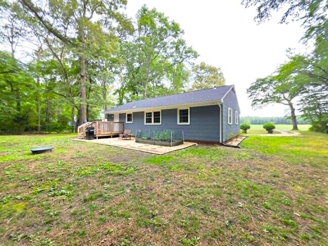 Building Photo - 31269 Eden Allen Rd