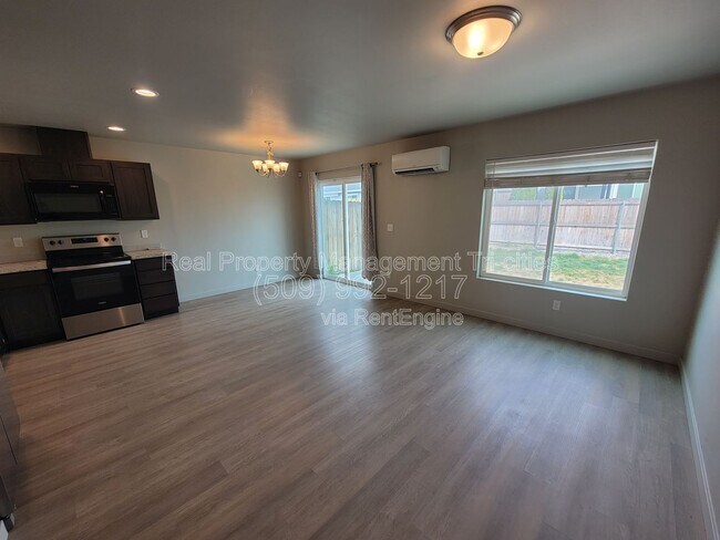 Building Photo - 413 Whitefish Ln