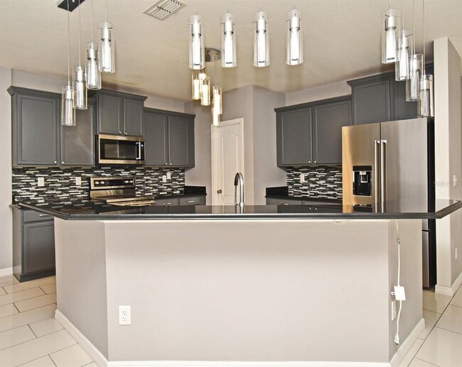Building Photo - 475 Nadeau Way