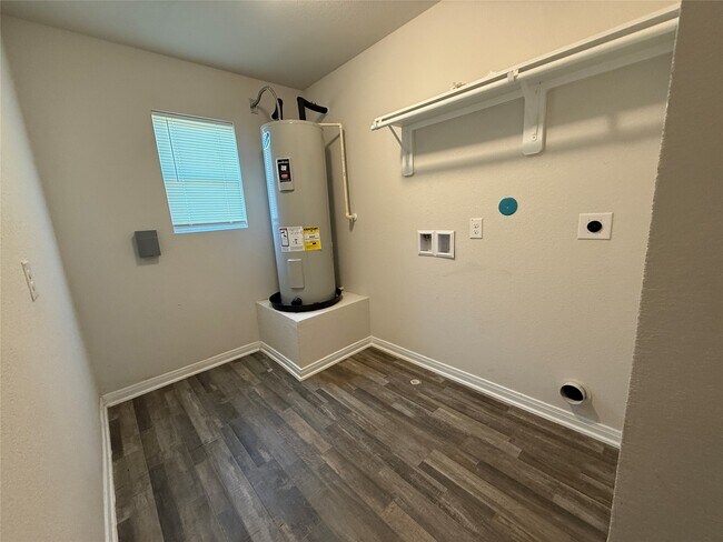 Building Photo - 15535 Taylorcrest Dr